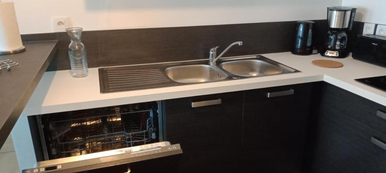 Apartament Garibaldi De Calais Fonctionnelle Nouvelle Renovation Jardin Prive Zewnętrze zdjęcie