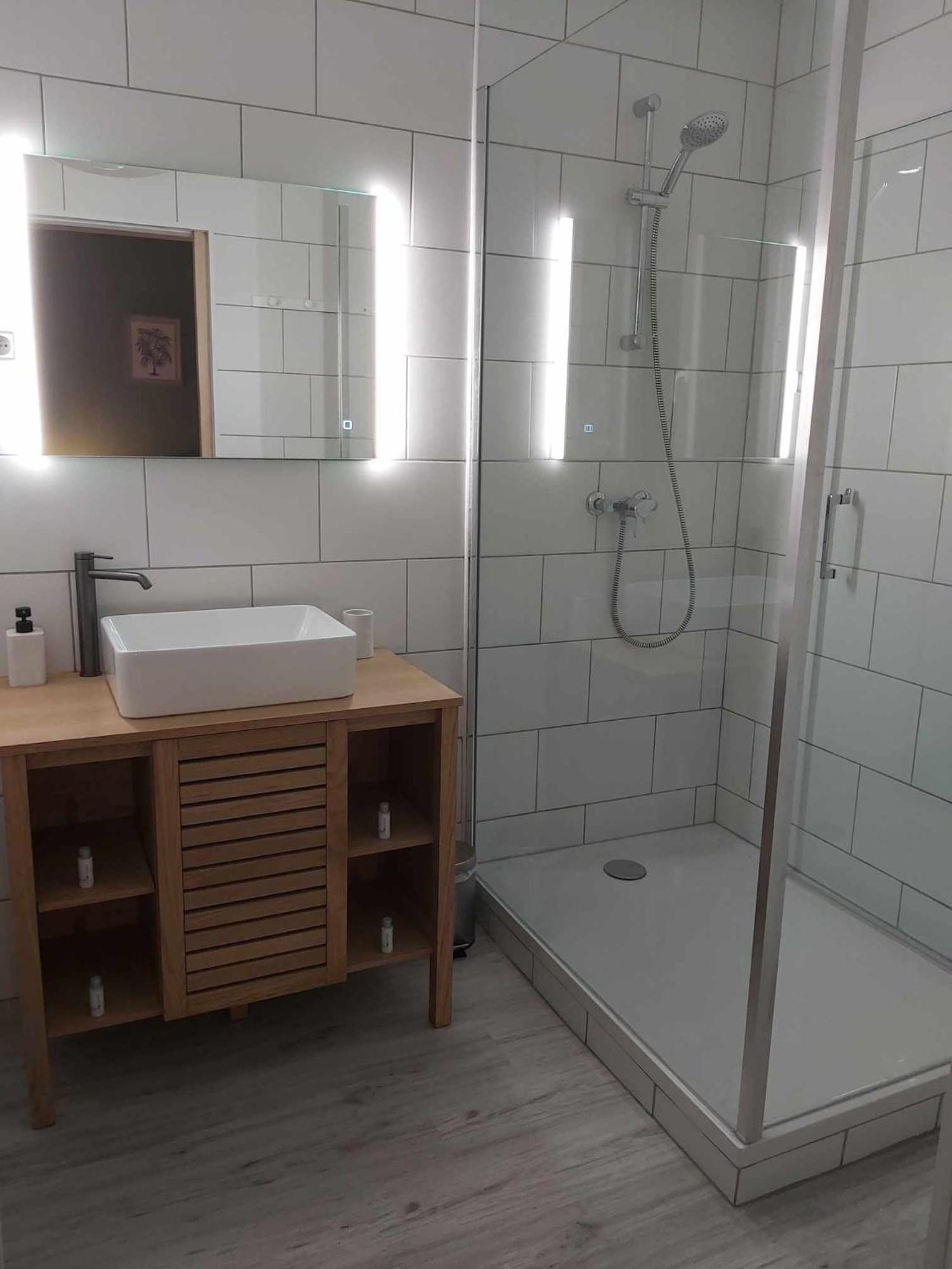 Apartament Garibaldi De Calais Fonctionnelle Nouvelle Renovation Jardin Prive Zewnętrze zdjęcie
